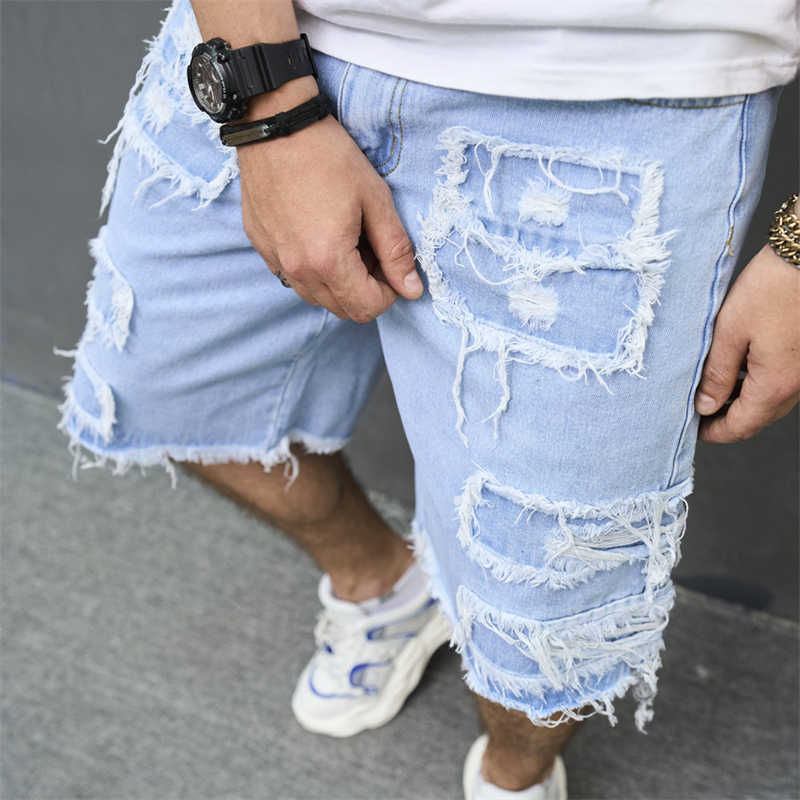 Men's Loose Ripped Denim Shorts