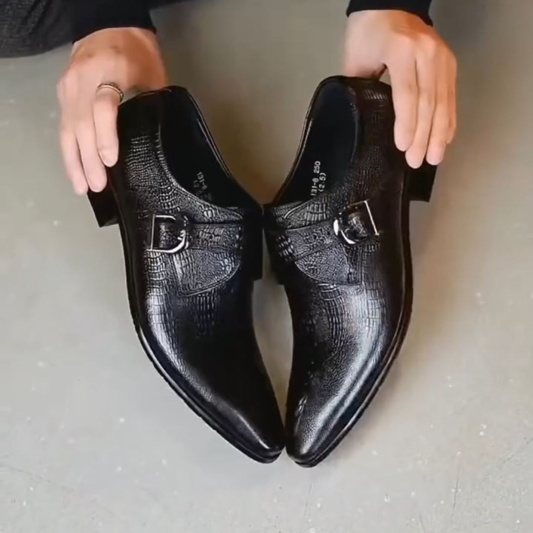 Men's Pointed Toe Buckle Shoes
