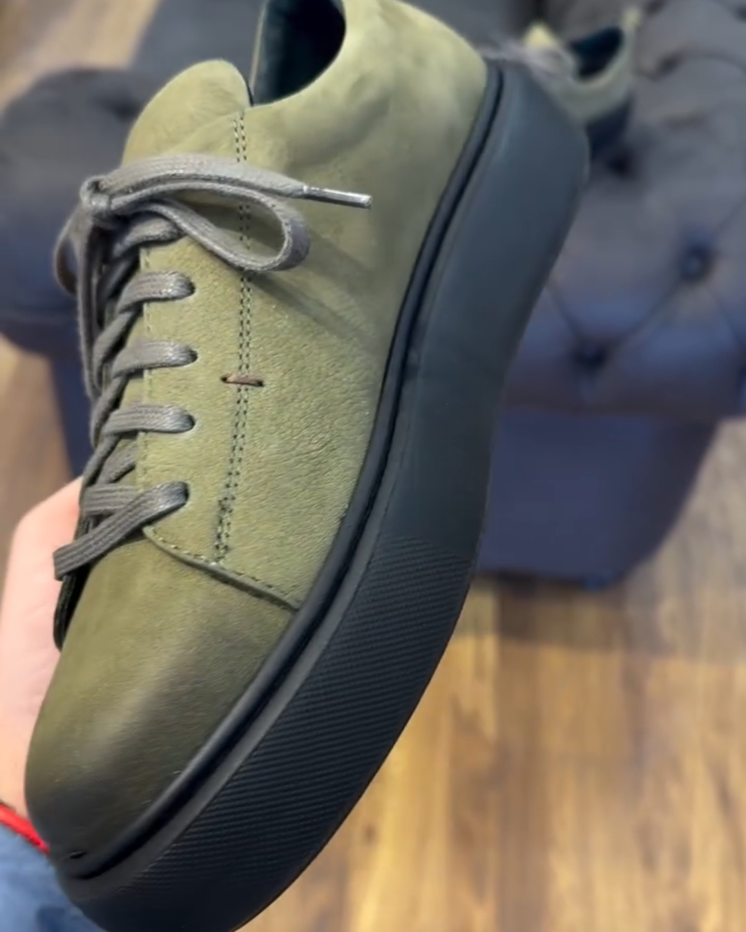 Men's Lace Up Leather Sneakers