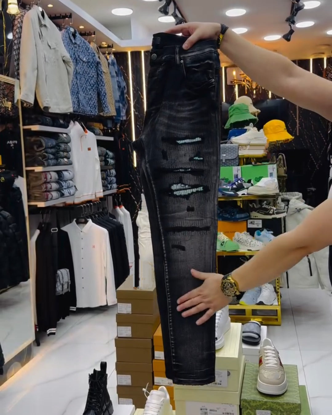 Men's Ripped Jeans