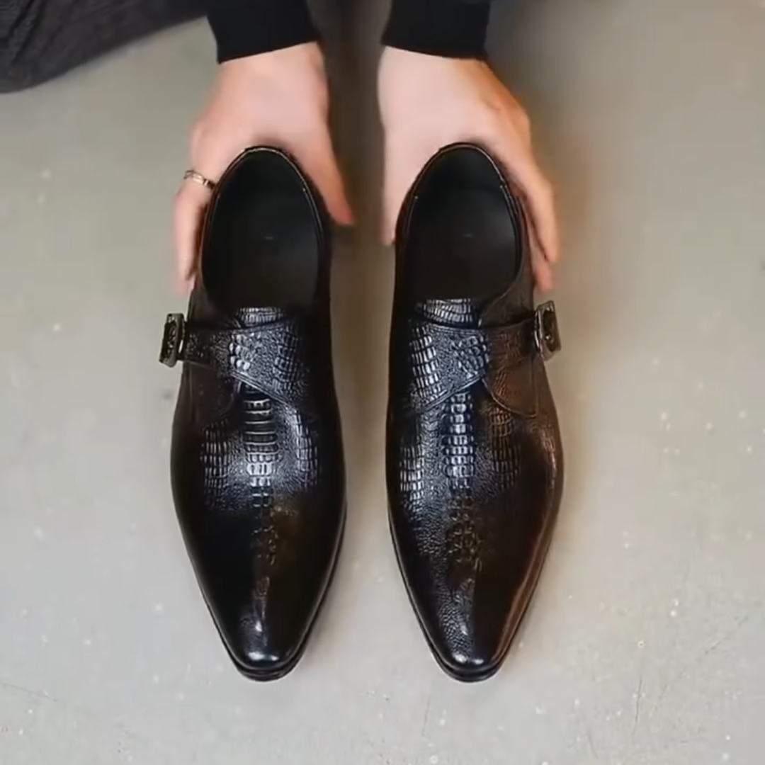 Men's Pointed Toe Buckle Shoes