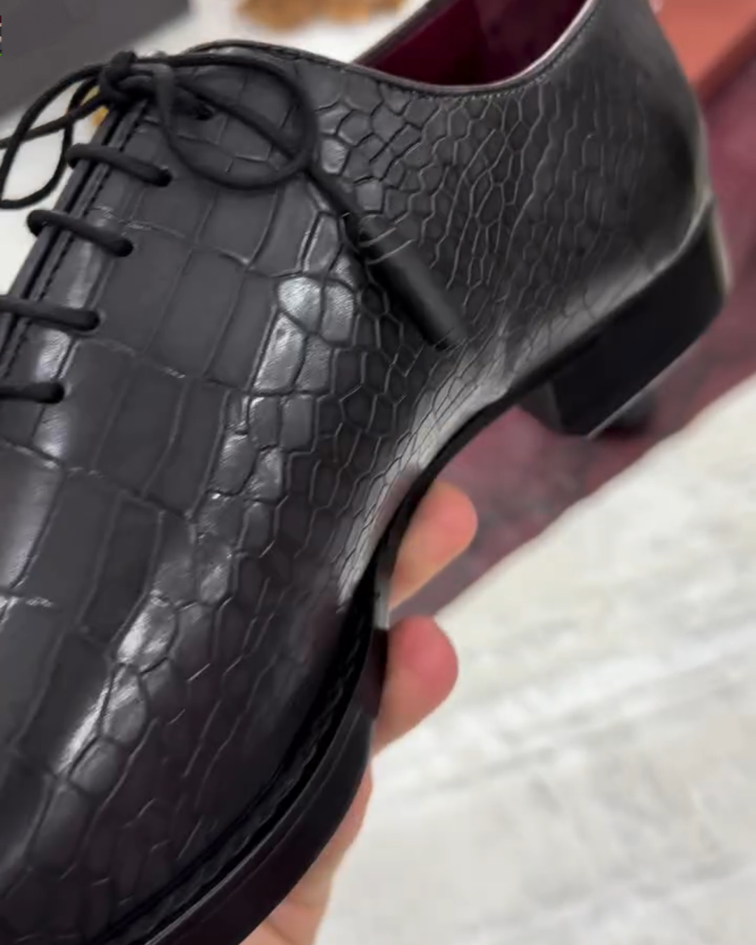 Croc-Effect Leather Oxford Shoes