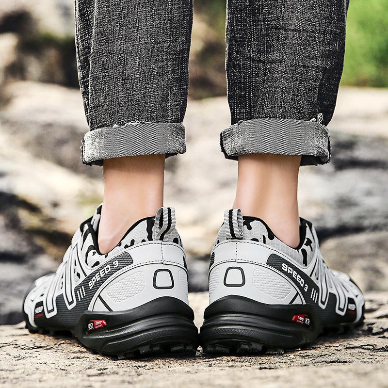 Outdoor Breathable Non-Slip Sneakers