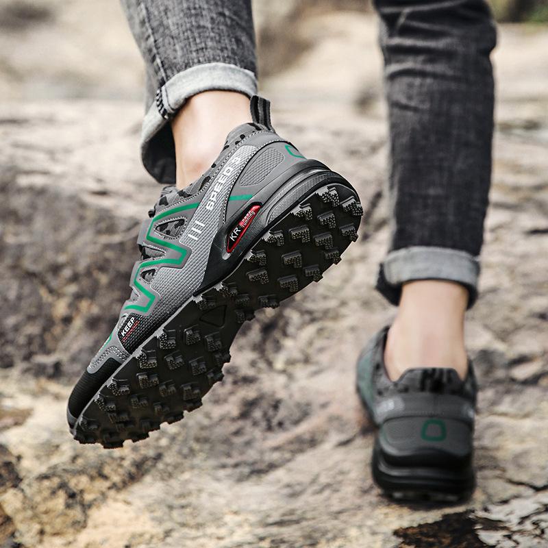 Outdoor Breathable Non-Slip Sneakers