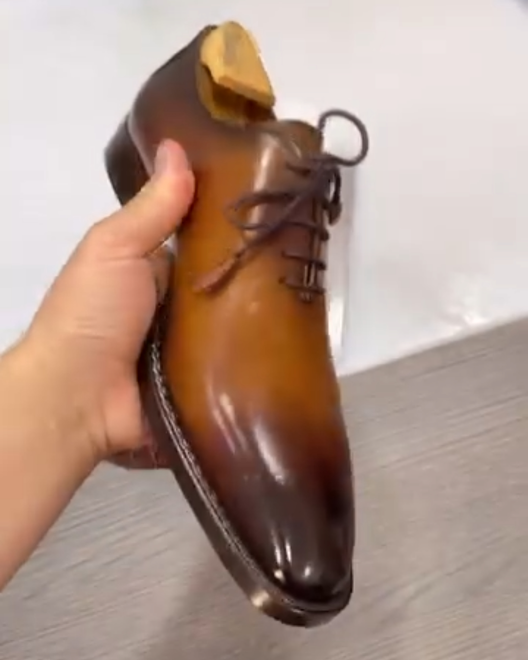 Men's Whole Cut Oxfords Formal Shoes