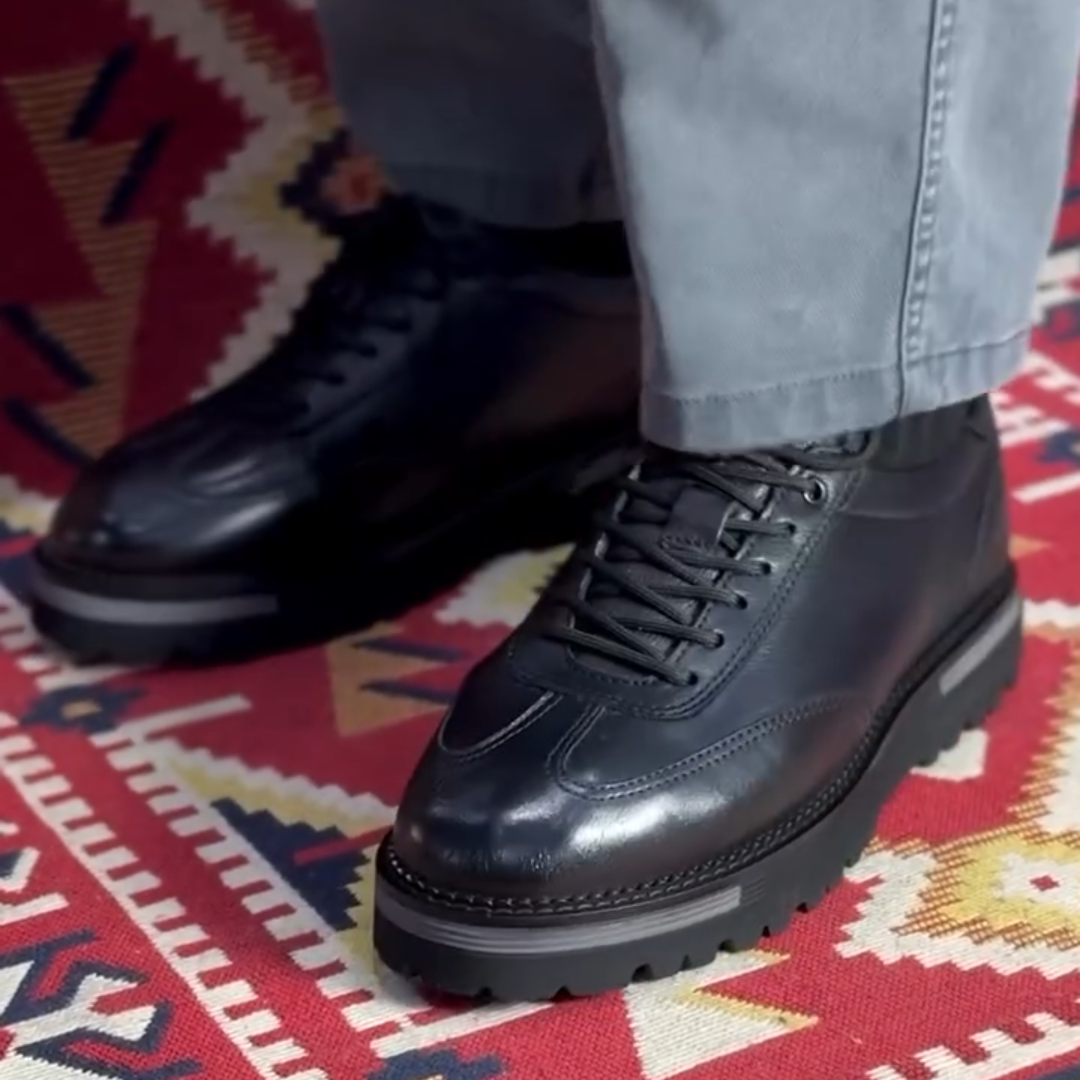 Men's Black Leather Casual Sneakers