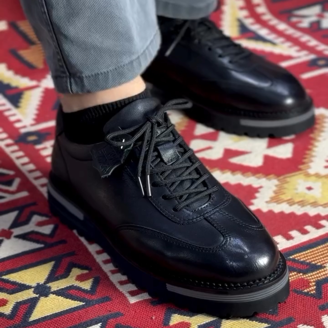 Men's Black Leather Casual Sneakers